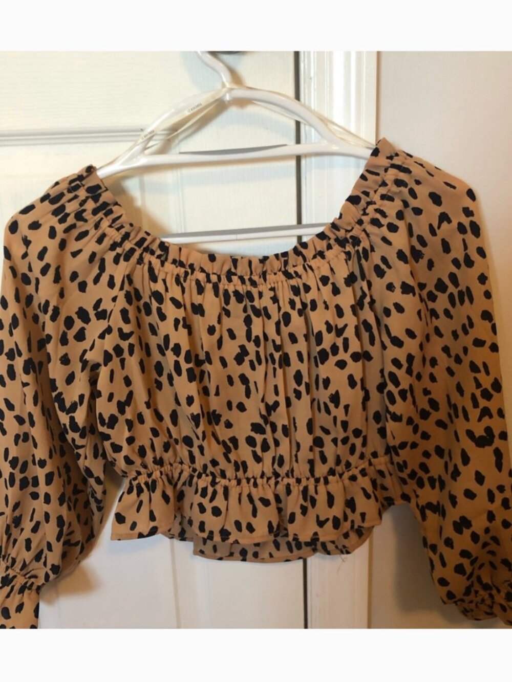 Forever 21 Cropped Blouse Top M Cheetah Print Off-the-Shoulder Summer Animal - Picture 7 of 7